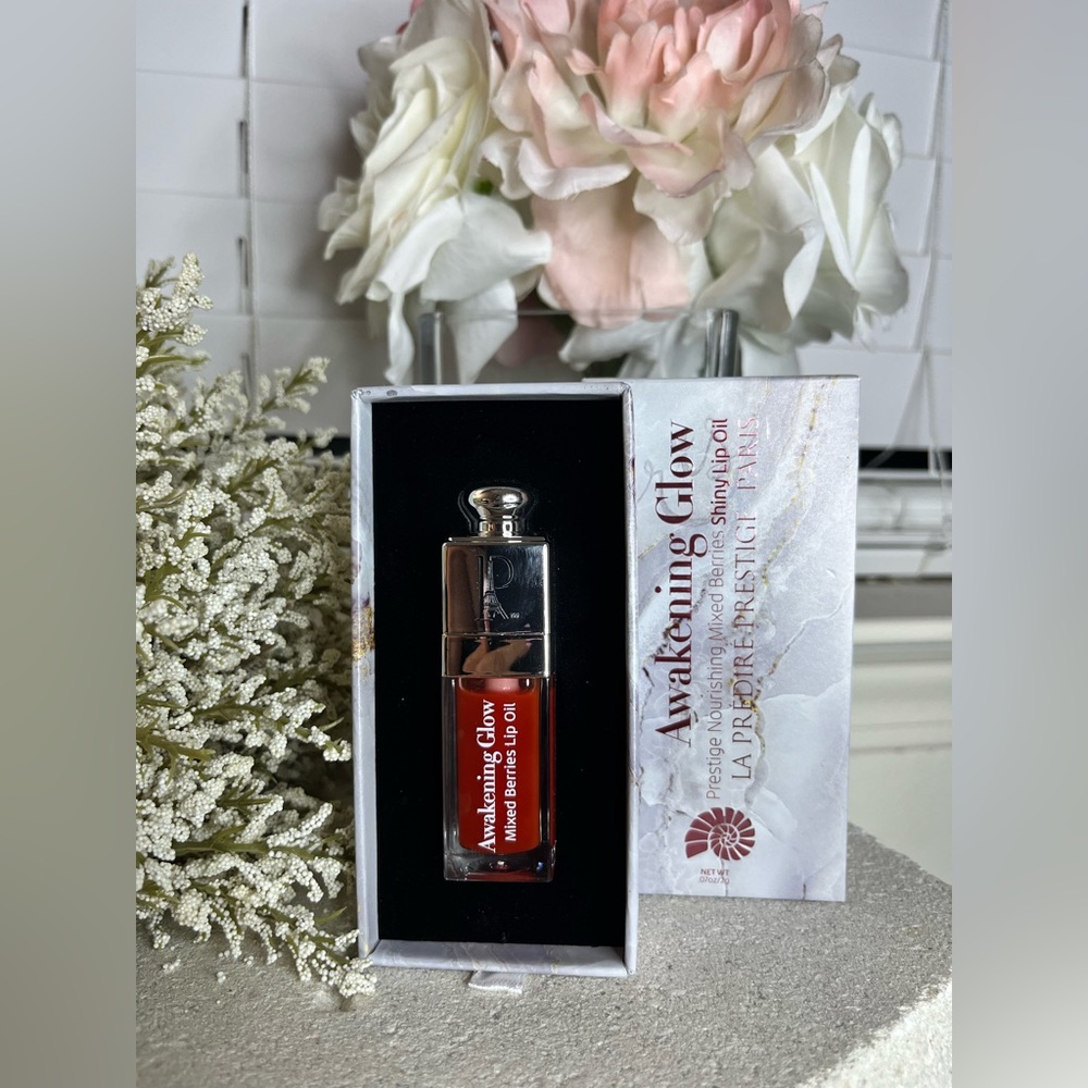NIB-LA PRESTIGE PARIS - Awakening Glow Prestige Nourishing Mixed Berries Lip Oil